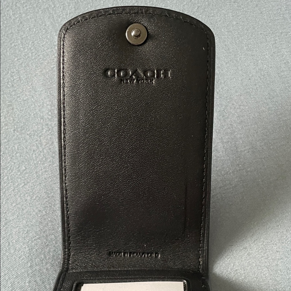 Coach Camouflage Leather Travel Tag - Picture 6 of 6